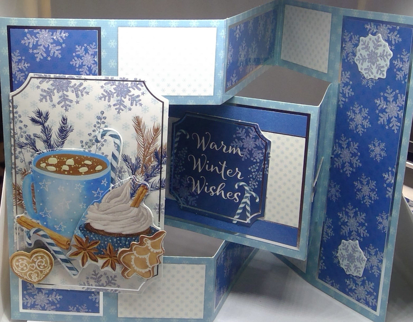 Hot Chocolate Concertina Card